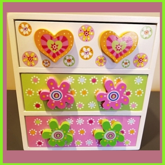 Bead Bazaar Pink, Orange, Green Whimsical Girls Wooden Jewelry Bead Box - Picture 12 of 12